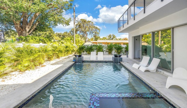 Temple of Time- Huge Pool home in Prime Sarasota Location!