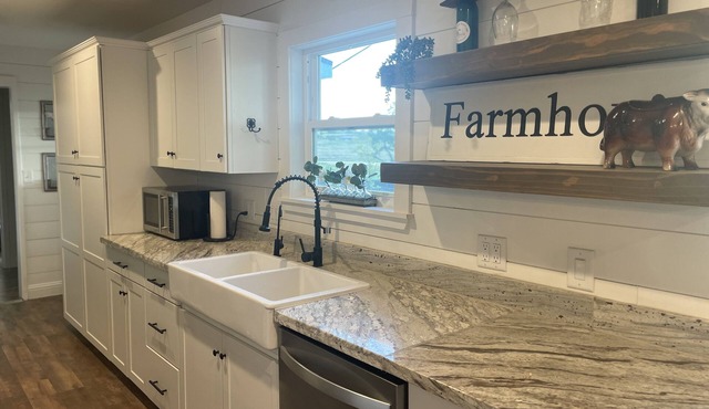 Templeton Vineyard Farmhouse in the Heart of Wine Country