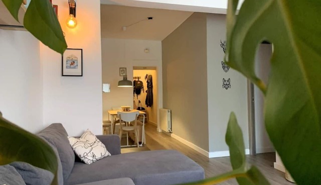 Temporary apartment in Barcelona for 3-4 people