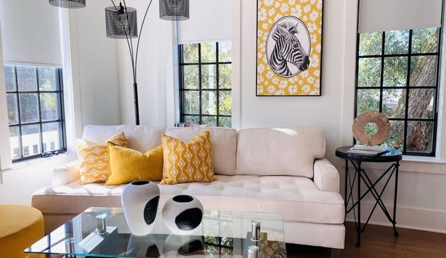 Ten minutes to Beach & Town: Contemporary Living in Historic Old Village