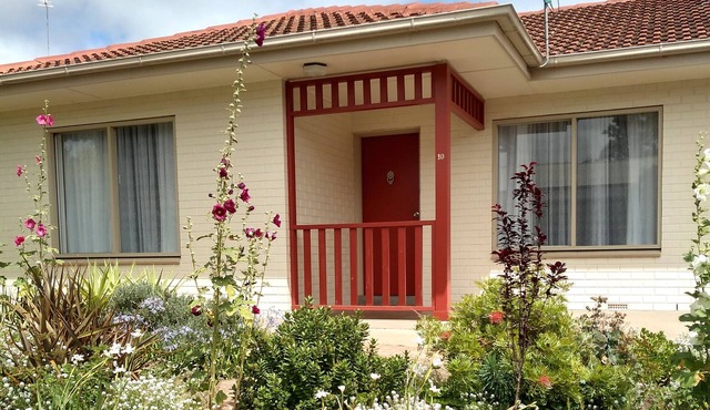 Ten-on-French Barossa getaway