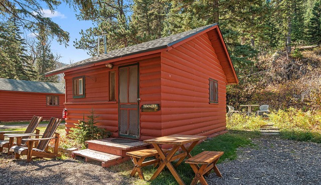 Ten Sleep Cabin By Spearfish Creek