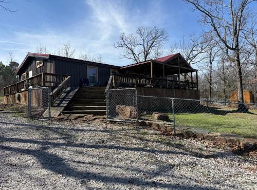 Tenkiller Timber Retreat