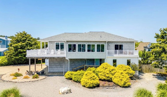 TennesSea | 635 ft from the beach