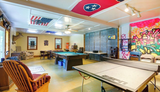 Tennessee Farm Vacation Rental w/Game Room!