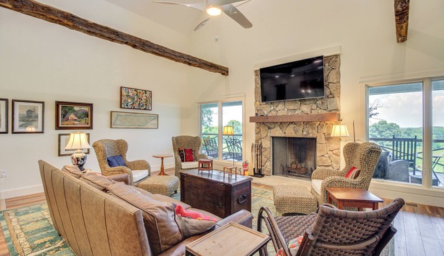 Tennessee Farmhouse Retreat w/Wraparound Deck!