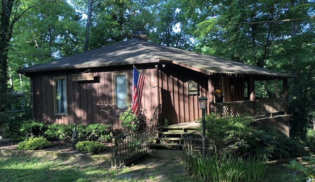 'Tennessee Tahoe': Tims Ford Lake - Cozy Cabin with Two Level Dock