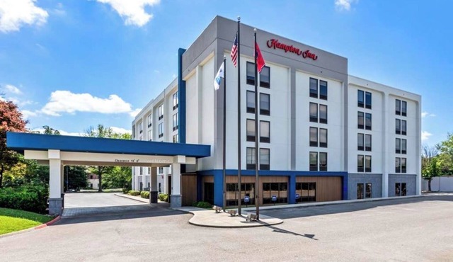 Tennessee vs Alabama College Football - Hampton Inn Knoxville-Airport