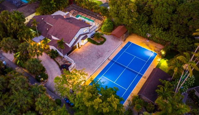 Tennis 2House 10BR Estate Pool/Cinema/Gameroom