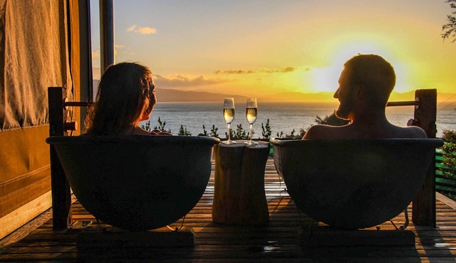 Tent Korimako - Luxury Eco Glamping with your own electric Buggy