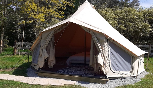 Tente Glamping de Charme Autentic Jack Bell en Sarthe