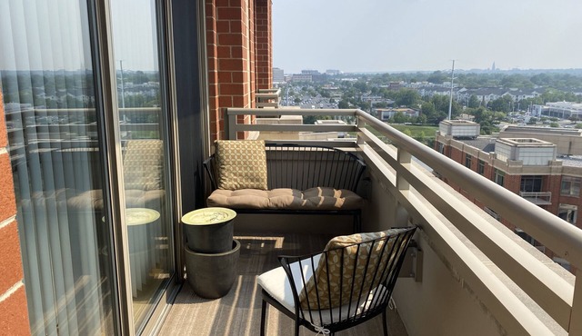 Tenth Floor Condominium with breathtaking views of Capitol-underground parking,