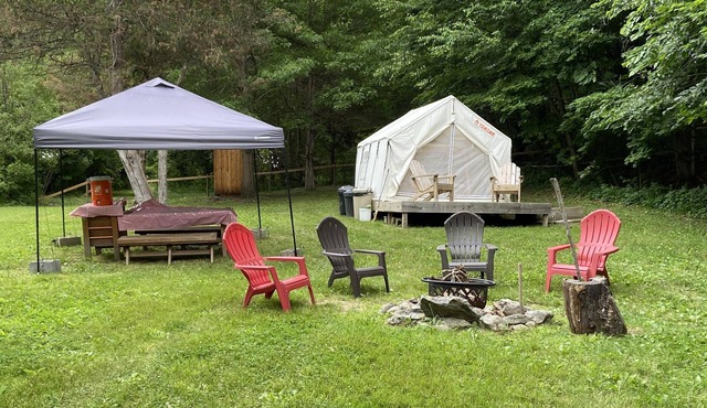 Tentrr Signature Site - Honey Pot Farm Pond Paradise