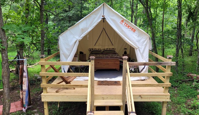 Tentrr Signature Site - Mountain Valley Experience