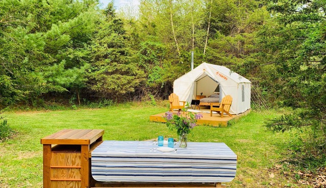 Tentrr Signature Site - WATER + WOODS