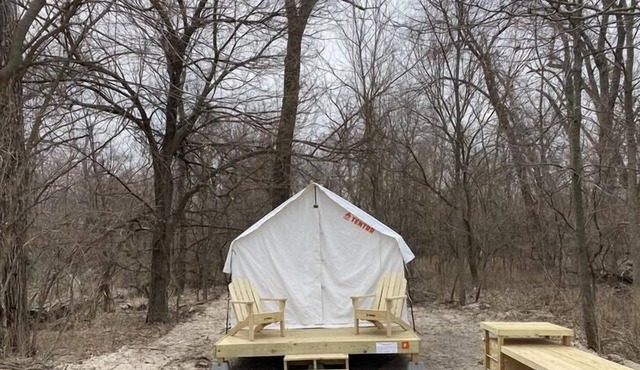 Tentrr State Park Site - Nebraska Louisville SRA – Cottonwood F – Single Camp