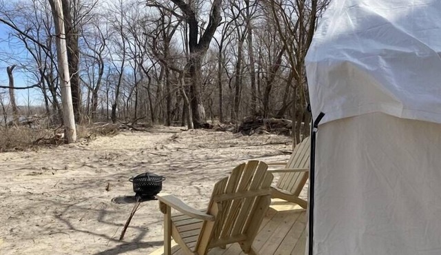 Tentrr State Park Site - Nebraska Louisville SRA – Cottonwood G – Single Camp