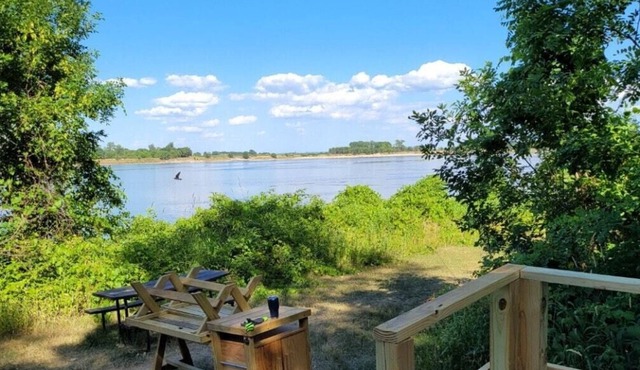 Tentrr State Park Site - Nebraska Ponca State Park – Riverview A – Single Camp