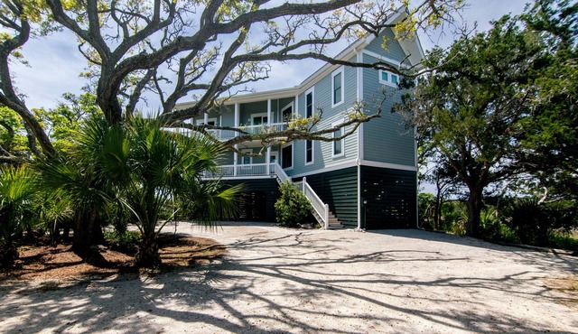 Tequila Sunset:Amazing Dog Friendly Home;Ocean Views/Private Dock; Minutes to Beach;Elevator/WiFi