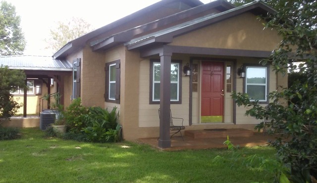 Terra Firma, 3br, 2ba, smoke/vape-free, animal-free, adults only, sleeps 7