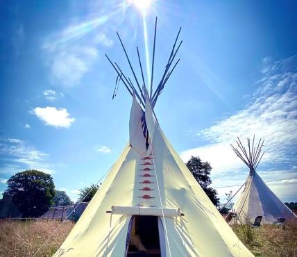 Terra-Tipike, Tipi à la ferme entre Terre et Mer