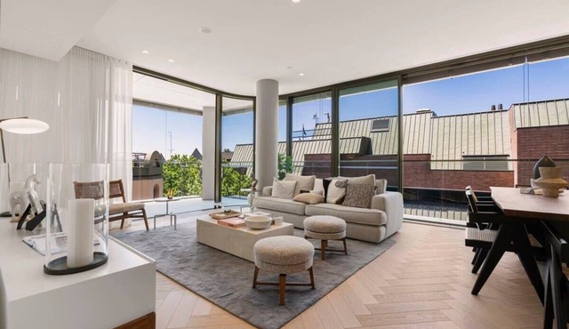 Terrace Boutique in the Heart of The Rocks