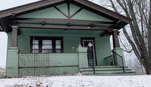 Terrace House: Summer Getaway Near Lake Michigan & Indian Lake Beach
