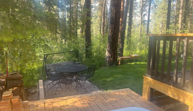 Terrace Lakes Cozy 2-bedroom cabin in charming Garden Valley