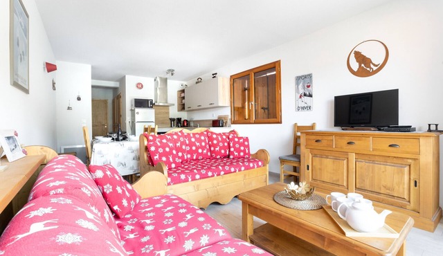 Terrace with mountain view for 6