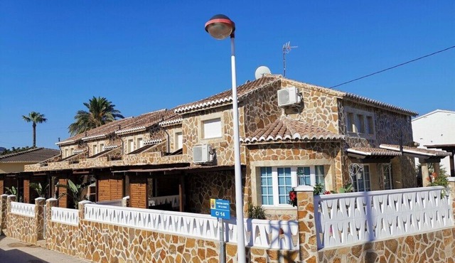 Terraced house beautiful vacation apartment Joshua A2 by the sea