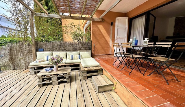 Terraced House with Private Garden