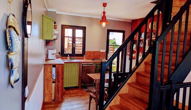 Terraced house with 2 bedrooms in Le Palais center, pets allowed