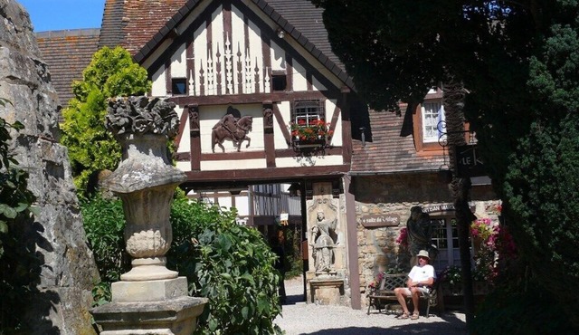 Terrain Multisports + Wi-fi ! Proche de la Plage