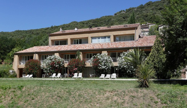 Terrasse ! Studio Abordable, Navettes Gratuites