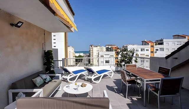 'Terrazas Playa Gandia' Apartment with Sea View, Wi-Fi and Air Conditioning