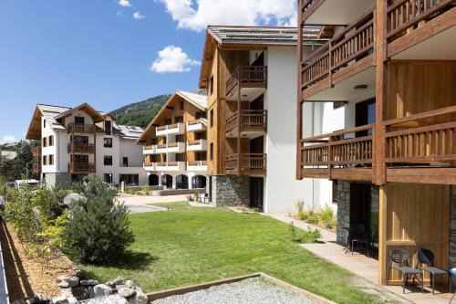 TERRESENS - Hôtel Le Cristal Lodge