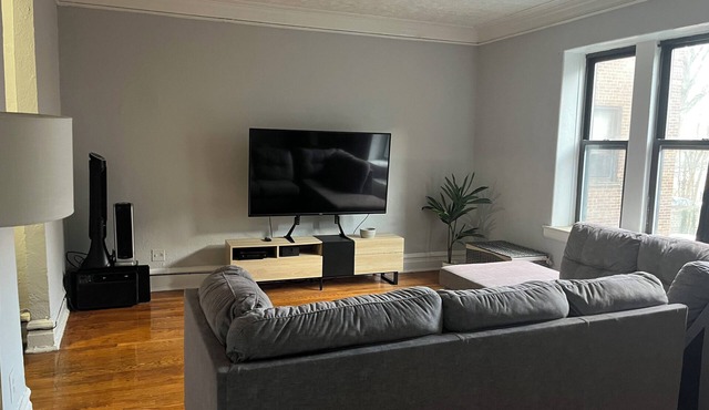 Terrific 1-bedroom apartment in charming East Orange perfect for stays