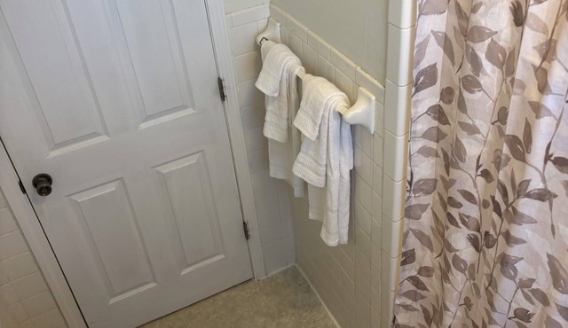 Terrific 2-bedroom house with AC in Bristol