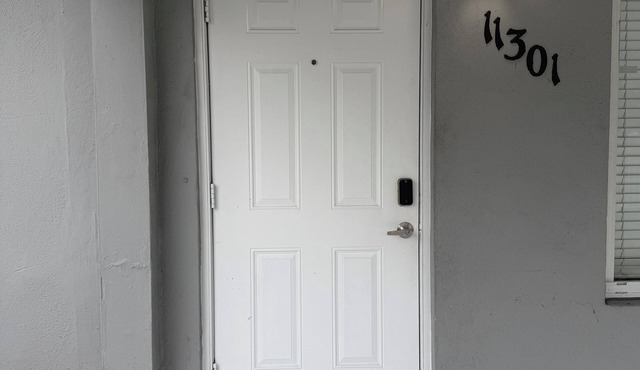 Terrific 2-bedroom townhome with AC in vibrant Miami