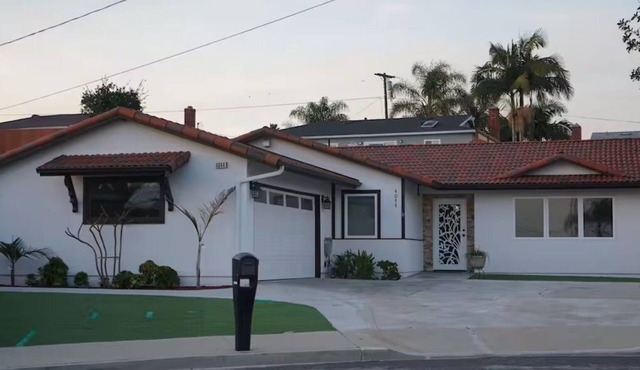 Terrific 3-bedroom house with AC in sunny Oceanside