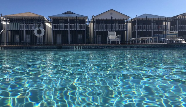 Terrific Tuscaloosa Townhouse - 2 miles to Stadium