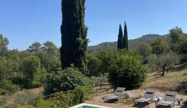 Terrubi Villa Jusqu'à 8 Couchages - Piscine Privée - Tennis en Provence Verte
