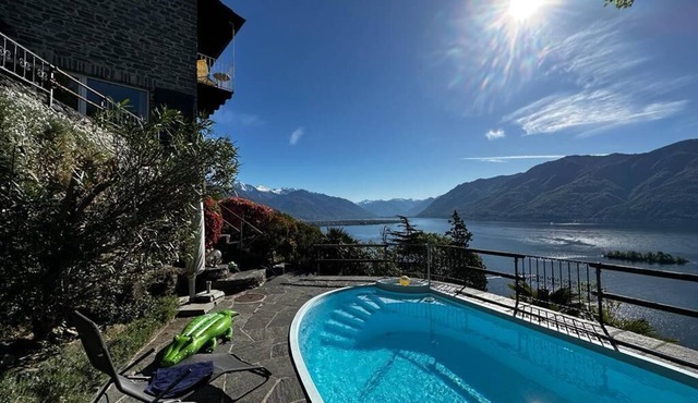 Tessiner Haus, Privater Außenpool, Eigener Garten, Freier Seeblick
