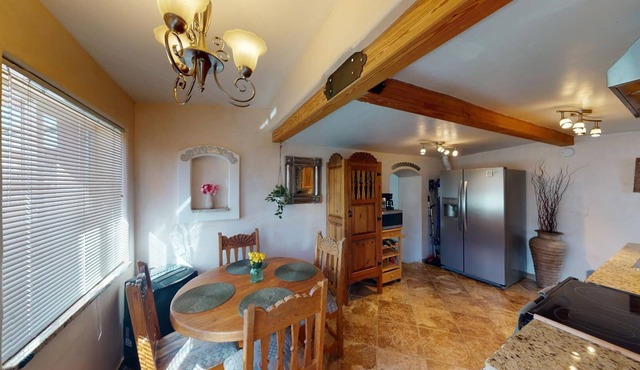Tesuque Gem - Cozy Casita Walkable to Tesuque Village Market & El Nido!