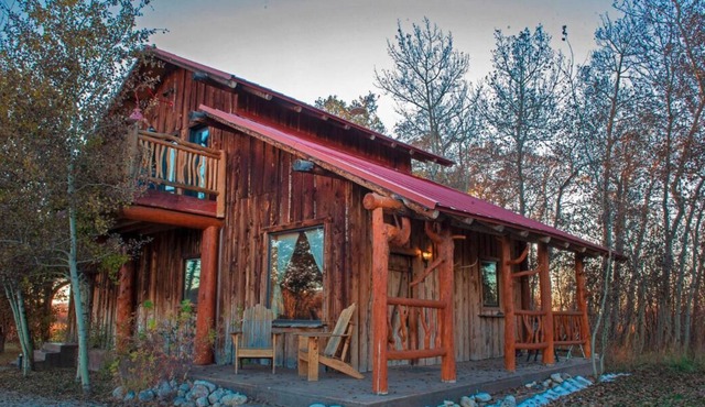 Teton Homestead : Rustic Northern Nook Cabin with Teton Views