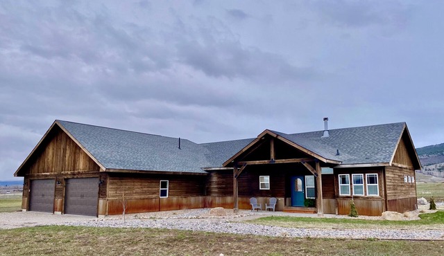 Teton Trails Getaway-Basecamp for outdoor adventure-In between Jackson & Targhee