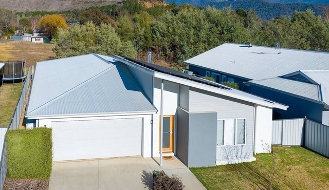 Tewksbury Haven *with wi-fi*