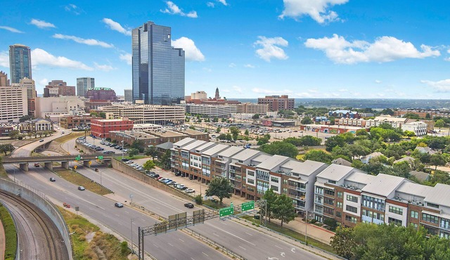 Texas 2.2 Downtown! Eat, Shop, and explore DT Fort Worth