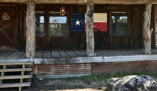 Texas Bunkhouse at Bluegill Lake Cabins