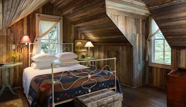Texas Farm House getaway on BlissWood Ranch with Optional Activities & Safari!